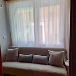 Old Town Wooden-garden House Apartment