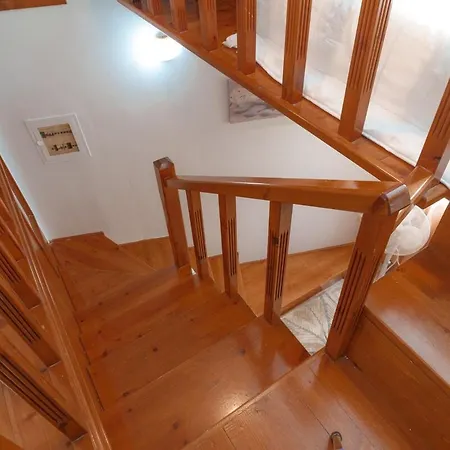Old Town Wooden-garden House Апартаменты