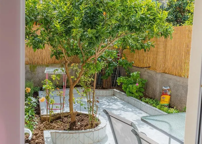 Apartamento Old Town Wooden-garden House *