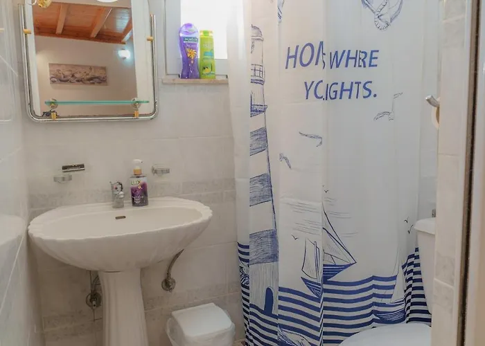 Old Town Wooden-garden House Cós