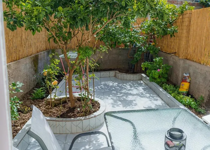 Old Town Wooden-garden House Апартаменты Кос